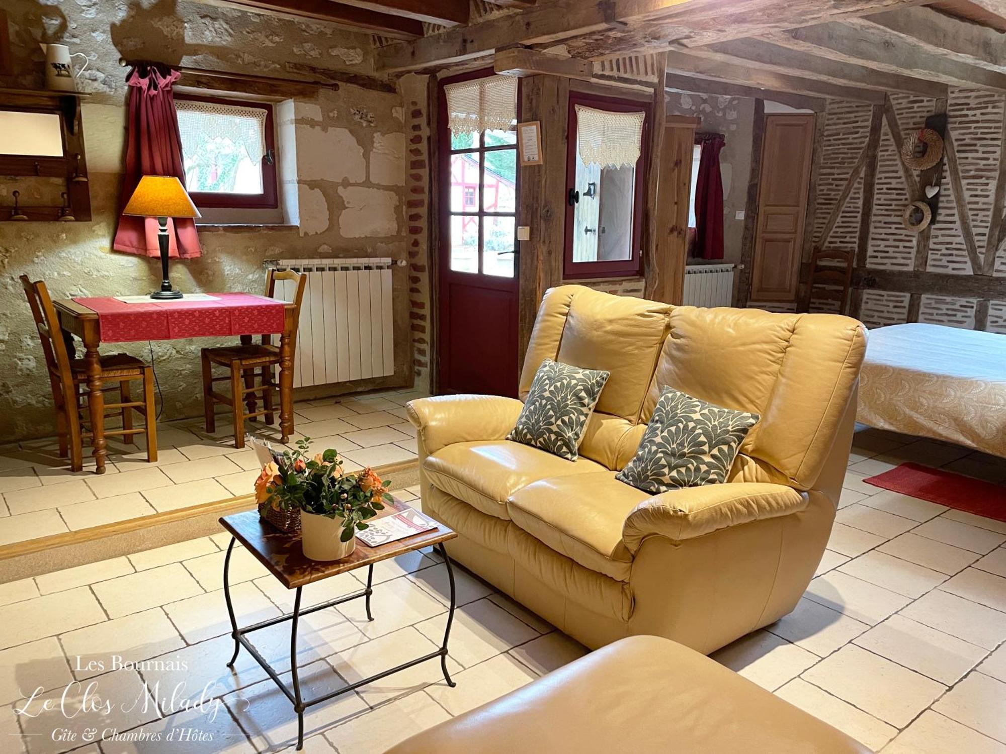 Chambres D'Hotes Les Bournais - Le Clos Milady L'Ile-Bouchard Exterior photo